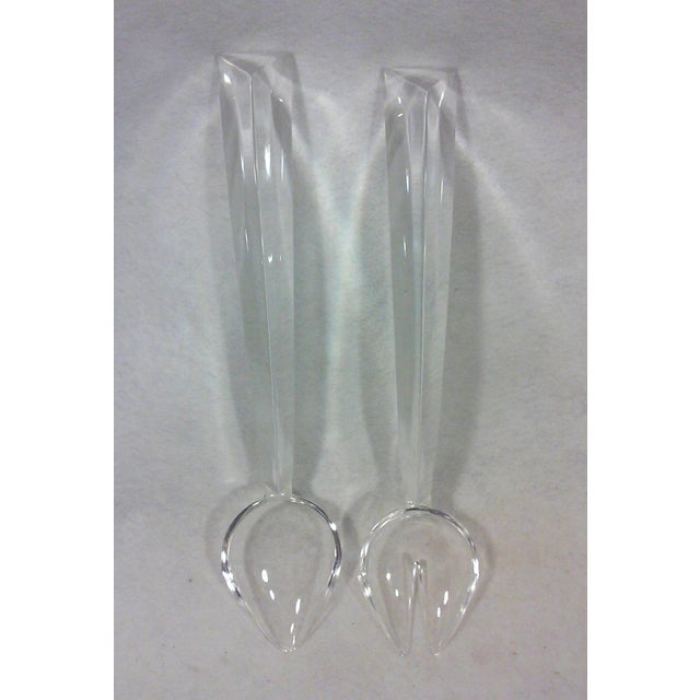 1970s Vintage Hollywood Regency Lucite Salad Bowl Set of 3 Springer Style Hollywood Regency For Sale - Image 5 of 5