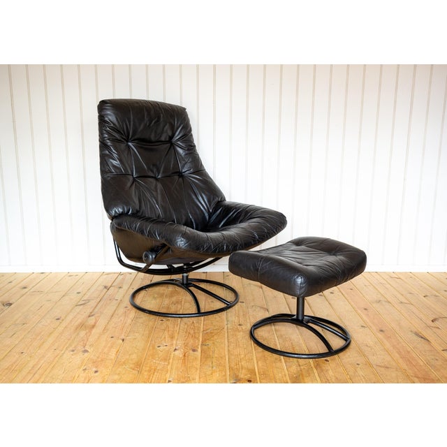 Mid-Century Norwegian Black Leather Stressless Lounge Chair and Ottoman Set from Ekornes, 1980s, Set of 2 For Sale - Image 18 of 18