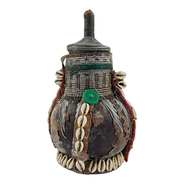 Early 20th Century Ethiopian Small Milk Jug with Lid For Sale