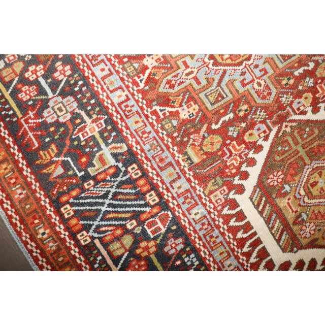 Colorful Persian Heriz Small Rug rug no.j5084 For Sale In New York - Image 6 of 7