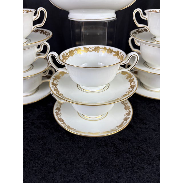 Ceramic White Wedgwood Whitehall Fine Bone China Dinnerware (W4001) - Rare Soup Service & Covered Tureen Set (17-Piece Specialty Lot #2) For Sale - Image 7 of 11