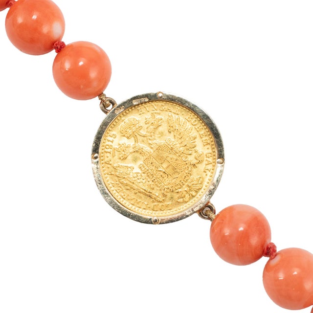 Late 20th Century Vintage 18k Yellow Gold 1915 23k Austrian Gold Coin Coral Bead Station Necklace For Sale - Image 5 of 8