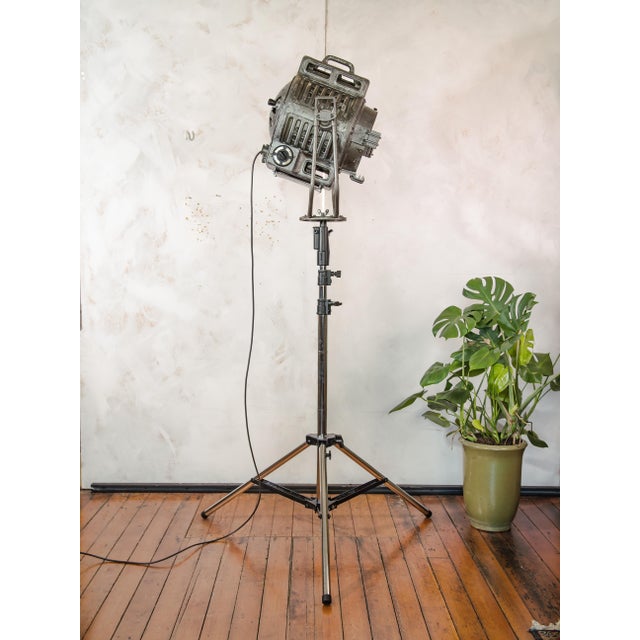 1950s Fresnel Film Spotlight on Rolling Tripod, Munich, 1950s For Sale - Image 5 of 17