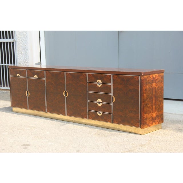 1970s Walnut Burl and Brass Sideboard by Carlo Torriggiani, 1970 For Sale - Image 5 of 16