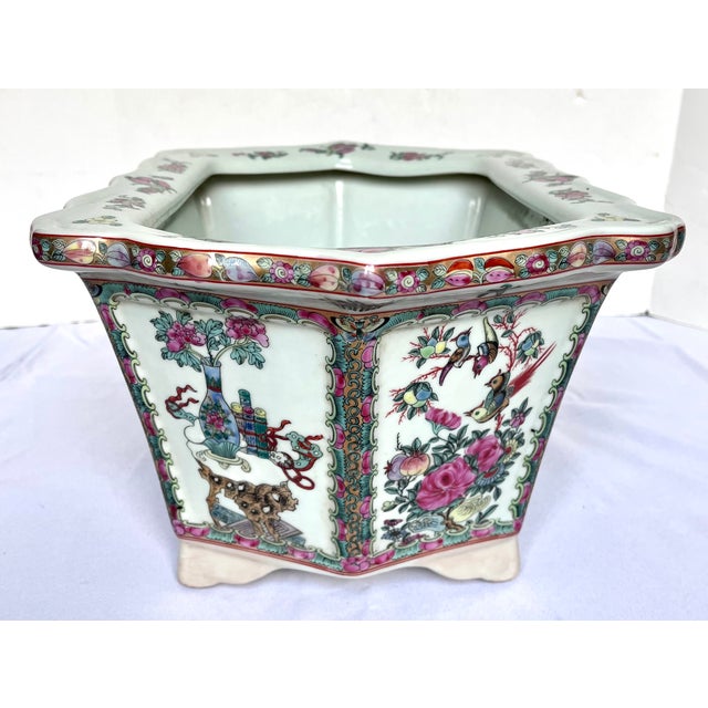 Chinoiserie Vintage Chinese Rose Famille Hexagonal Footed Jardiniere For Sale - Image 3 of 18