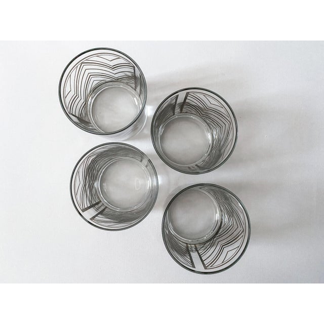 Mid-Century Silver Chevron Georges Briard Old Fashioned Rocks Glasses- Set of 4 For Sale - Image 10 of 10