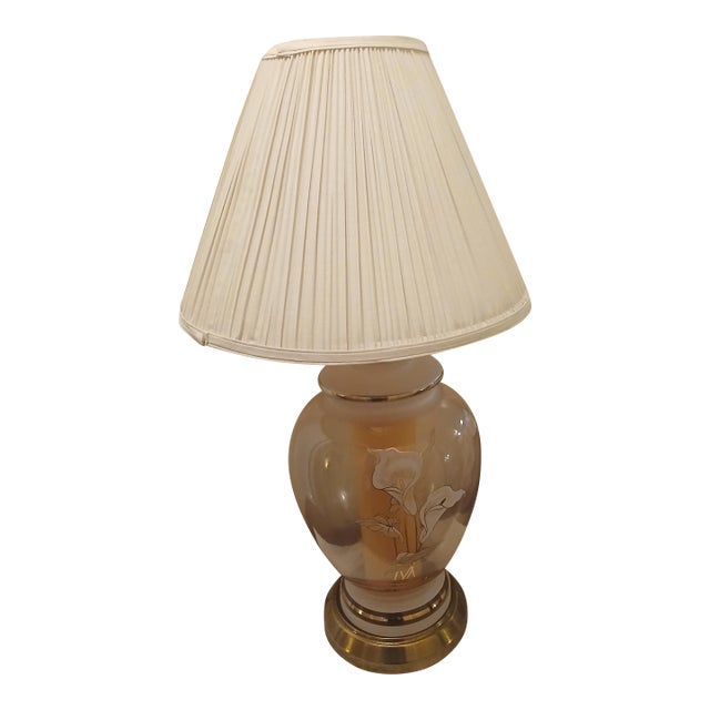 1970s Hollywood Regency Brass and Pink Glass Ginger Jar Table Lamp With Handpainted Calla Lily For Sale