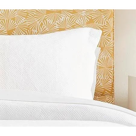 Not Yet Made - Made To Order Paloma Queen Cotton Coverlet Set, White, 3 Pieces For Sale - Image 5 of 8