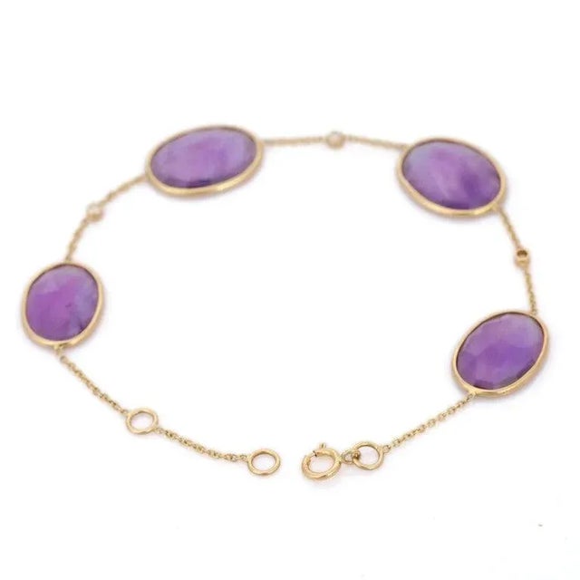 Modern 12.92 Ct Oval Cut Amethyst and Diamond Chain Bracelet for Women For Sale - Image 3 of 13