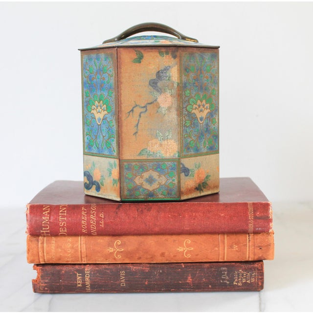 Vintage Octagonal Chinoiserie Style Tin For Sale - Image 4 of 10