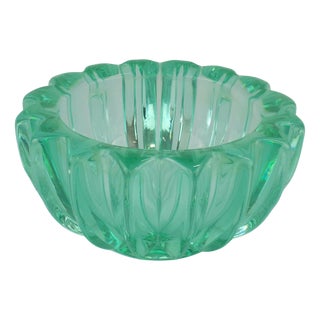 Art Deco Bowl in Green Moulded Glass by Pierre D'Avesn, 1940 For Sale