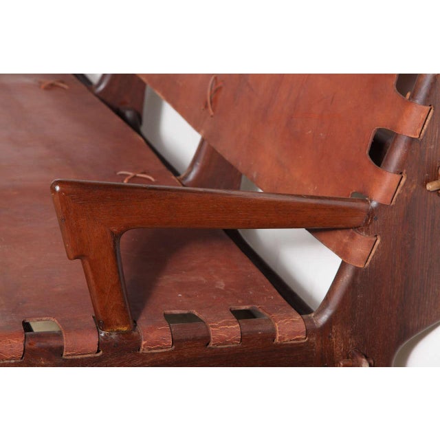 1960s Vintage Angel Pazmino Rosewood and Russet Leather Three-Seat Sofa For Sale - Image 6 of 11