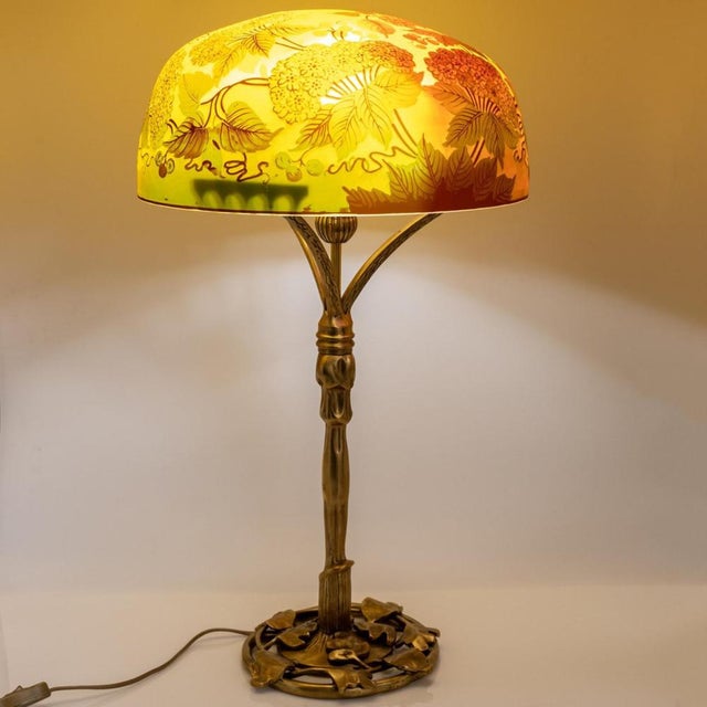 Bronze and Floral Glass Table Lamp from Daum, France, 1900s For Sale - Image 12 of 15