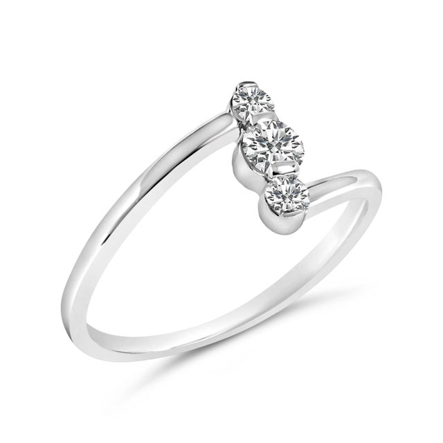 Contemporary 10K White Gold 1/4 Cttw Lab Grown Diamond Vertical Three Stone Ring - Size 6.5 For Sale - Image 3 of 6