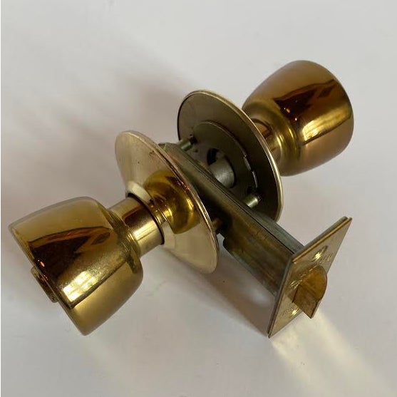 Metal 1960s Mid-Century Modern Polished Brass Skillman Privacy Doorset For Sale - Image 7 of 7