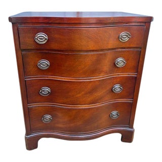 1960s Drexel Federal Style Mahogany Serpentine Bow -Front Chest of Drawers For Sale