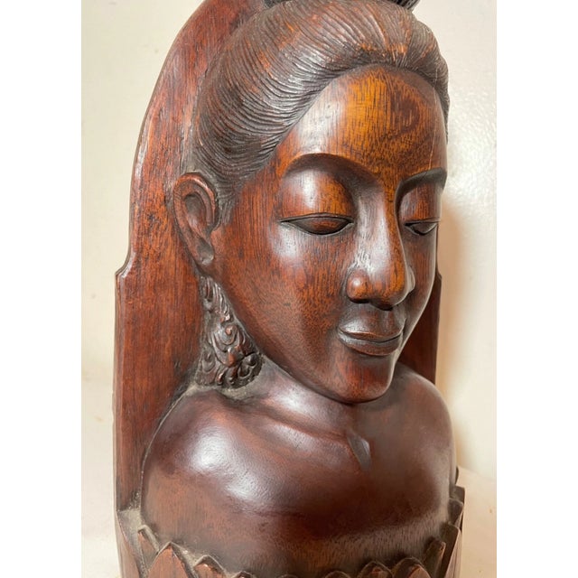 1940s 1940s Hand Carved Balinese Indonesian Bali Lady Bust Wood Carving Sculpture For Sale - Image 5 of 13