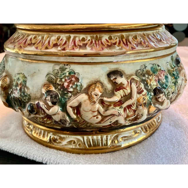 Early 20th Century Capodimonte Oval Centerpiece Serving Ware With Fitted Lid Signed For Sale - Image 5 of 12
