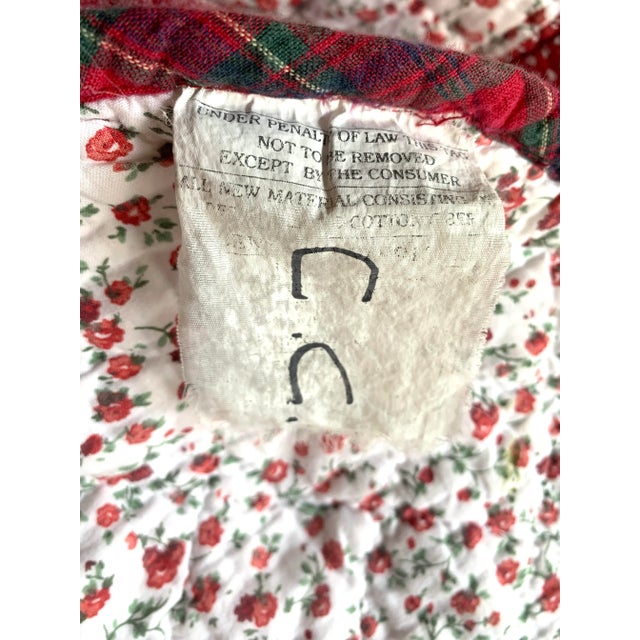 Vintage 1994 Rustic Floral & Gingham Patchwork Twin Size Quilt & Sham For Sale In Miami - Image 6 of 12