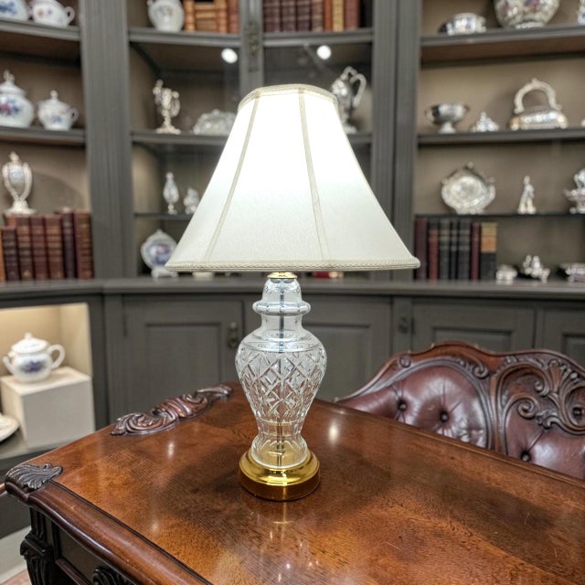 This Waterford Crystal Kylemore ginger jar table lamp was produced in Ireland during the 1970s. Crafted of hand-cut lead...