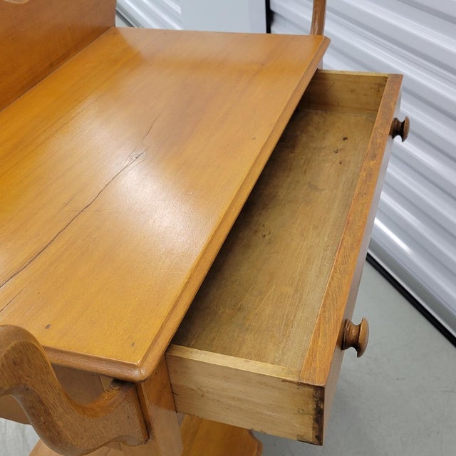Early American Maple Washstand With Bobbin Legs and Towel Racks For Sale In Raleigh - Image 6 of 6