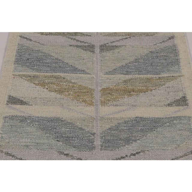 2010s Rug & Kilim’s Scandinavian-Inspired Rug, Minimalist Chevrons in Gray and Blue For Sale - Image 5 of 8
