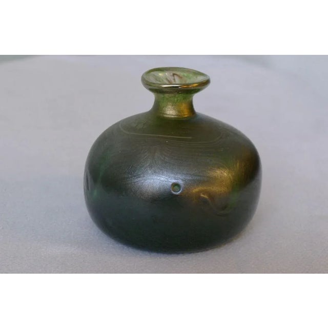 Art Nouveau Style Green Iridescent Glass Vase by Erwin Eisch, 1980s For Sale - Image 4 of 10