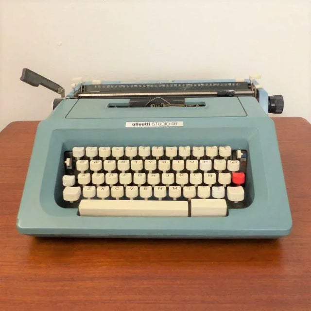 Blue Vintage Studio 46 Typewriter with Spanish Keyboard from Olivetti For Sale - Image 8 of 8