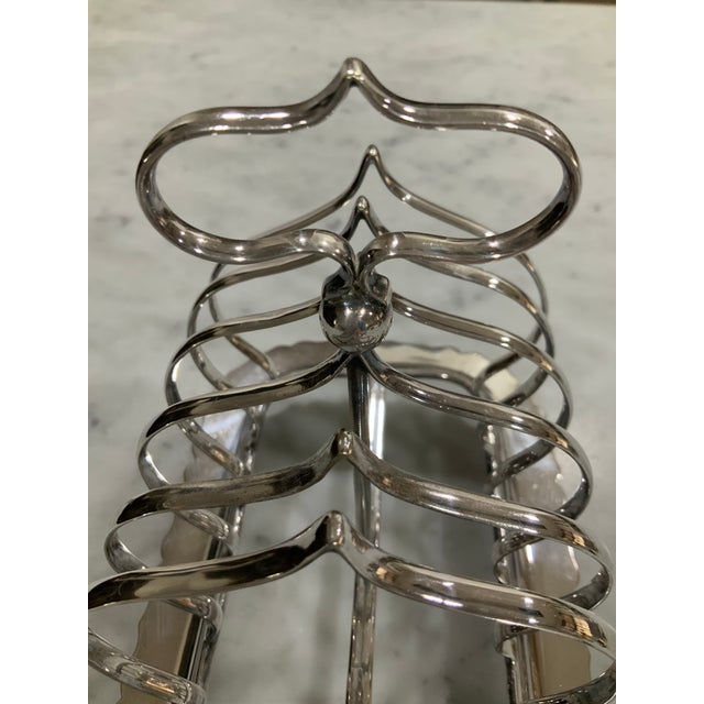 English Sheffield - Mappin & Webb Princes Plate 6‑Slice Skirted & Footed Silverplate Toast Rack - Cottagecore, Breakfast, Entertaining - See Pics! For Sale In New Orleans - Image 6 of 7