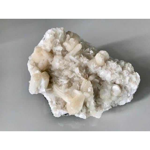 A unique and very textured 1.4lb quartz cluster - great display piece for home or office.