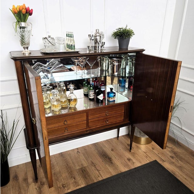 Mid-Century Italian Art Deco Walnut Burl and Mirror Mosaic Dry Bar Cabinet by Paolo Buffa, 1940s For Sale - Image 3 of 14