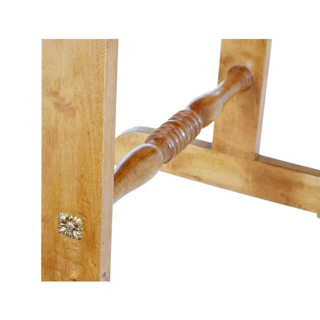 Swedish early 20th Century birch side table from 1900. Good functional piece of furniture with numerous possibilities...