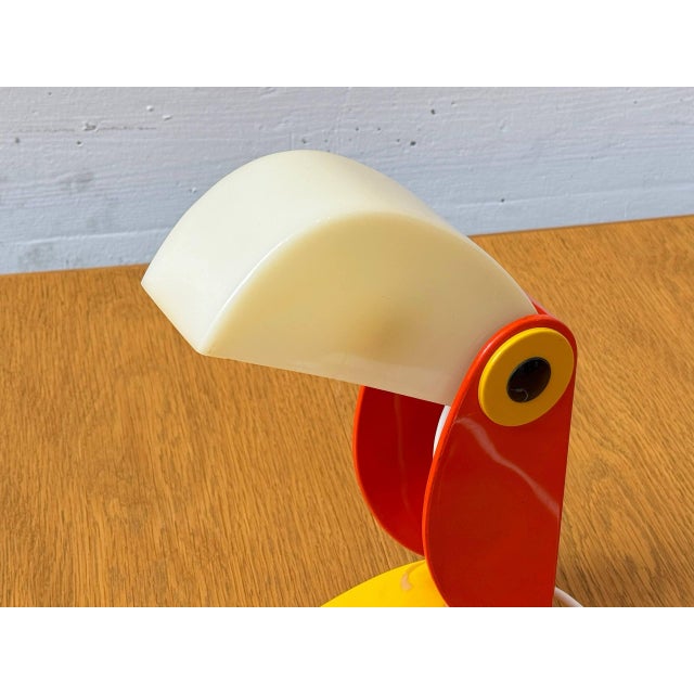 Red Toucan Table Lamp by Timer for Sormani, Italy, 1970s For Sale - Image 8 of 18