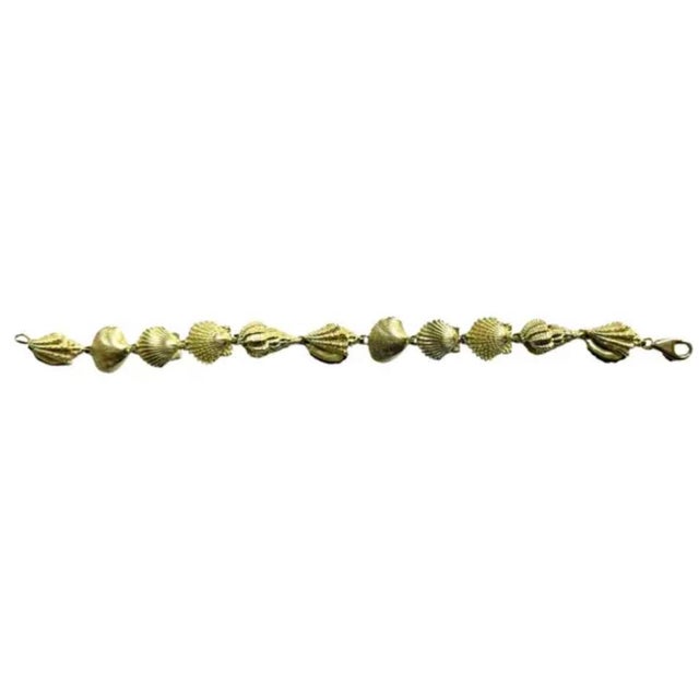 Late 20th Century Vintage 14k Yellow Gold Seashell Bracelet For Sale - Image 5 of 8