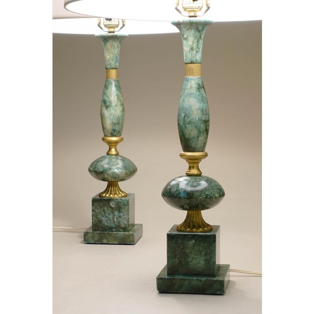 Matching Pair Large Neoclassic Hollywood Regency Modern Green Malachite Marble Urn Style Column Table Lamps 1960's Italy For Sale - Image 4 of 12