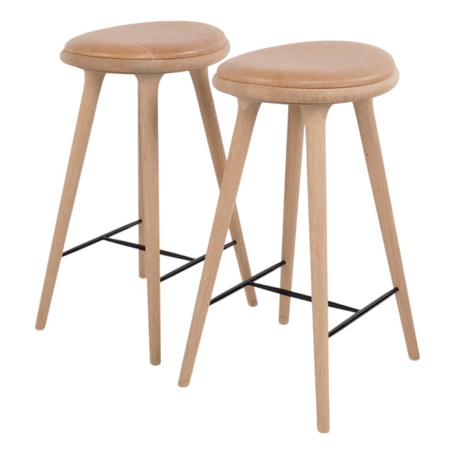 Mater Bar Stools in Oak and Natural Leather, Set of 2 For Sale