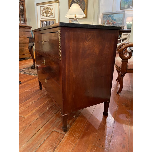 Neoclassical 19th Century Neoclassical Style Mahogany Commode For Sale - Image 3 of 9