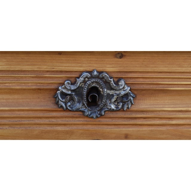 Late 19th Century Pine Trunk or Mule Chest For Sale - Image 10 of 12