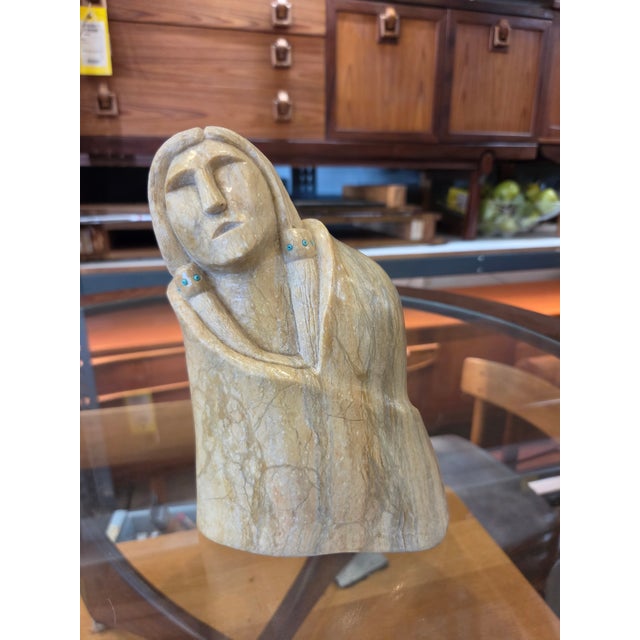 1970s 1970s Navajo Carved Ralph SuZO Soapstone With Turquoise Embellishments Native American Indian For Sale - Image 5 of 7