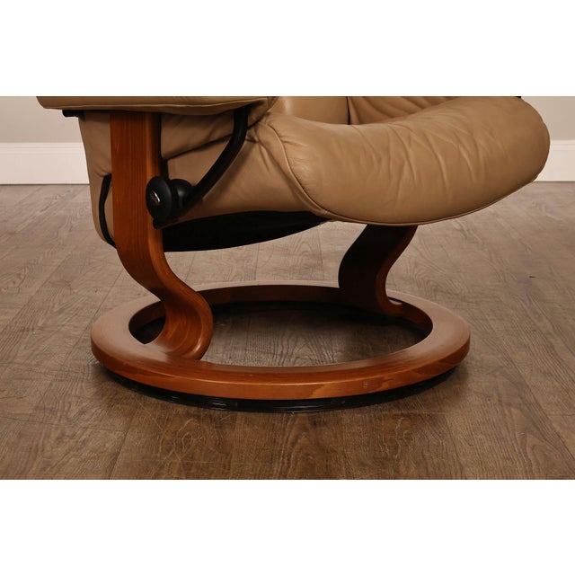 Ekornes Stressless Modern Leather Recliner And Ottoman For Sale - Image 13 of 18