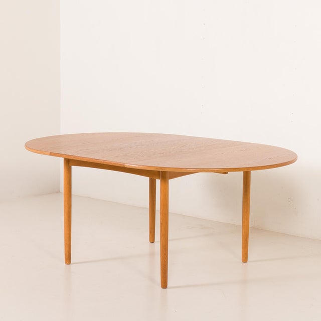 Danish Oak Round Dining Table with One Extension, 1970s For Sale - Image 4 of 13