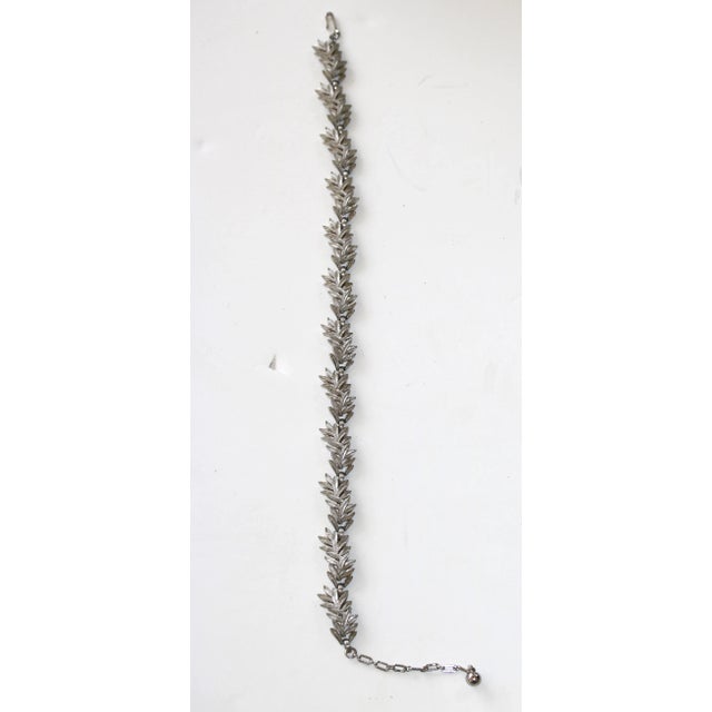 Trifari 1950s Organic Modern Silver Leaf Necklace & Earrings Set - 3 Pieces For Sale In West Palm - Image 6 of 11