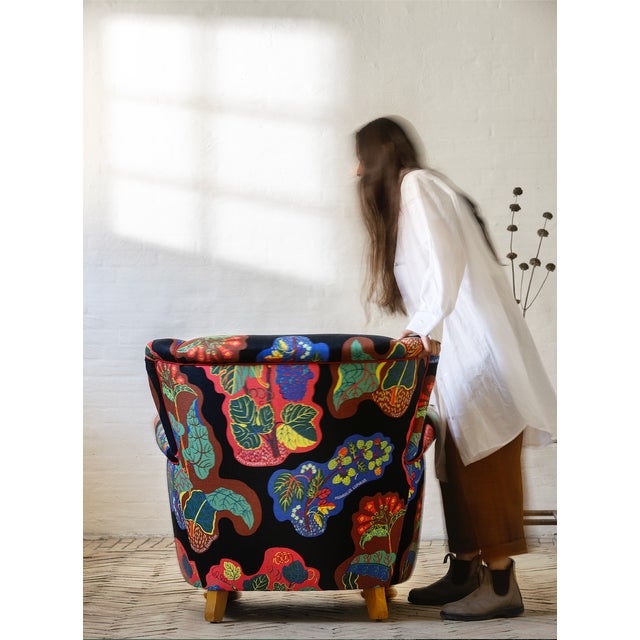 Vintage Lounge Chair in Print by Josef Frank, 1940s For Sale - Image 4 of 6