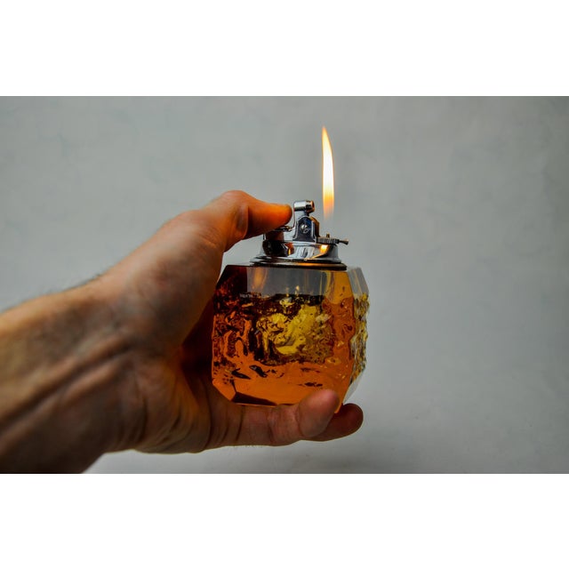 Superb and rare ice cube lighter designed and produced by antonio imperatore in italy in the 1970s. Frosted effect orange...