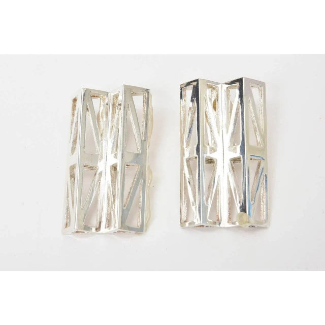 Vintage Claude Montana Silver Plate Geometric Sculptural Runway Clip On Earrings - 2 Pieces For Sale In Miami - Image 6 of 10