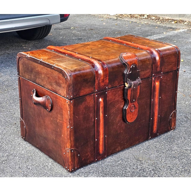 Brown 20th Century Large Felt Lined Leather Trunk For Sale - Image 8 of 15