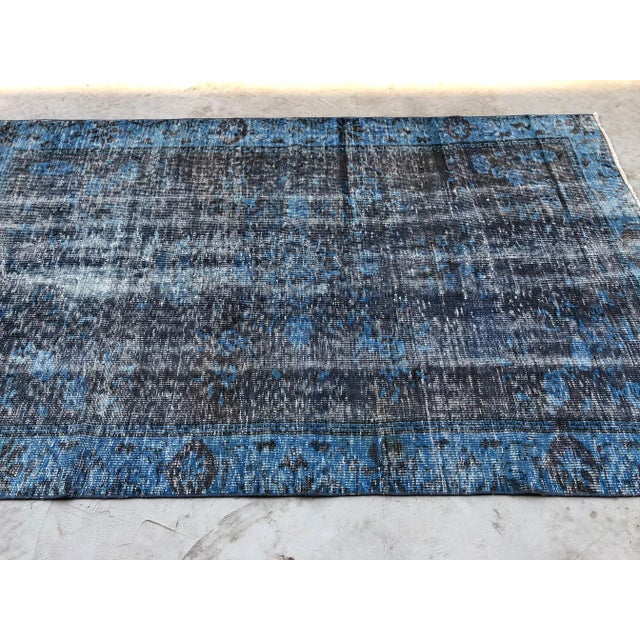 Blue 1960s Vintage Turkish Distressed Blue Floor Rug For Sale - Image 8 of 11