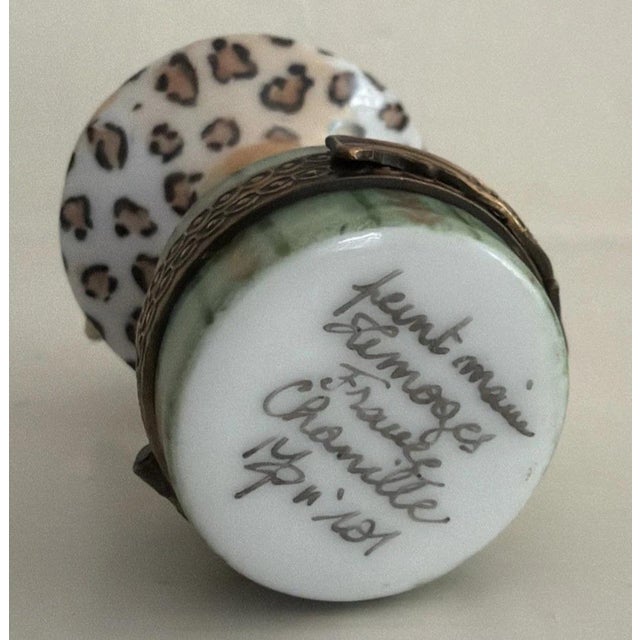 1990s Lovely Chanille Limoges Trinket Box Chapeaux De Paris Vert / Green with a zebra print (Retired) For Sale - Image 5 of 5