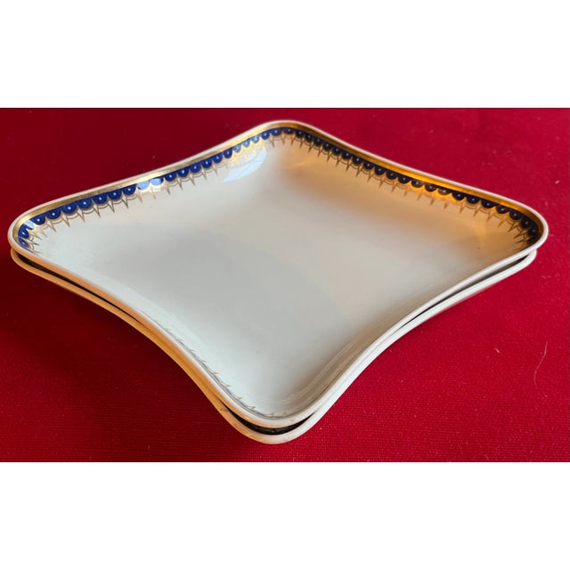 Wedgwood Antique Early 19th Century English Wedgwood Creamware Diamond Shape Serving Dishes or Bowls - a Pair For Sale - Image 4 of 10