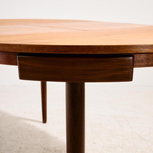 Brown Teak Dining Set by Hans Olsen for Frem Røjle, 1950s, Set of 5 For Sale - Image 8 of 18